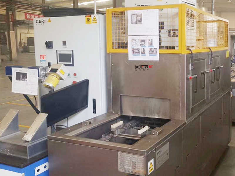 自動(dòng)真空碳?xì)淝逑礄C(jī)其使用功能更加清晰！