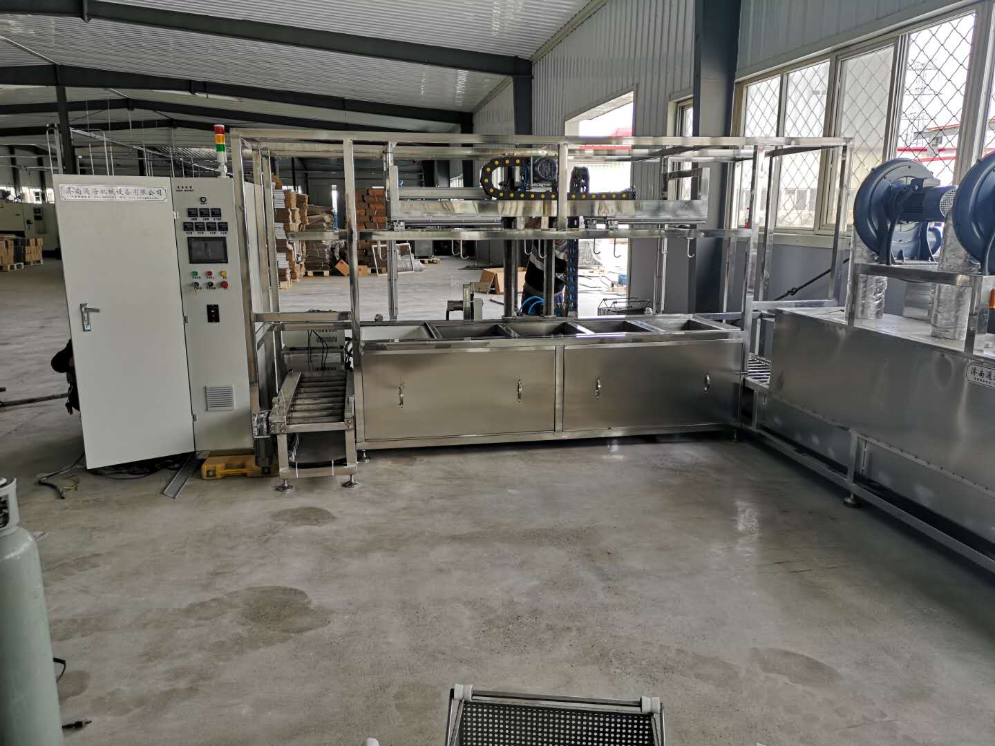 全自動超聲波清洗機是如何進行工作的？